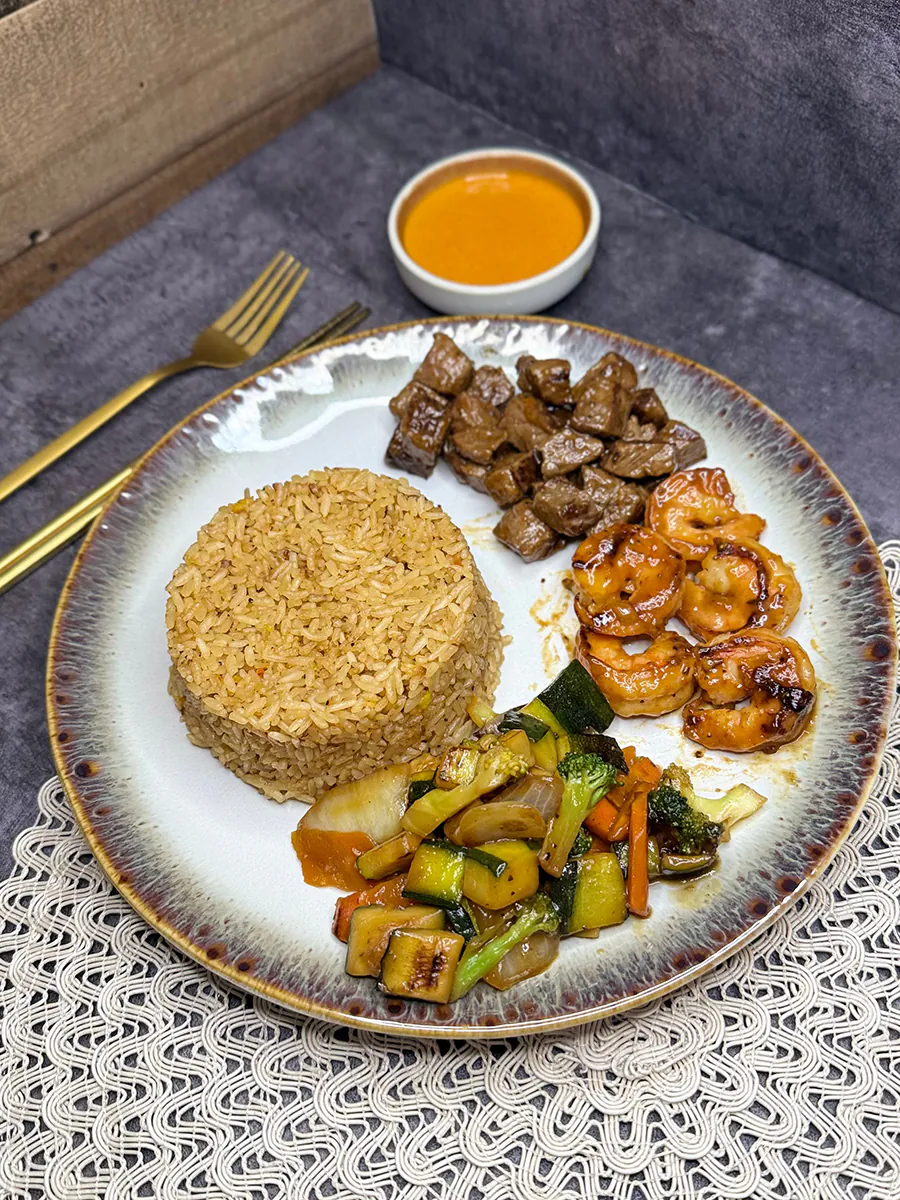 Stir-fried beef and shrimp with vegetables at 3 Ninja's Washingtonville，a Japanese Restaurant in Washingtonville